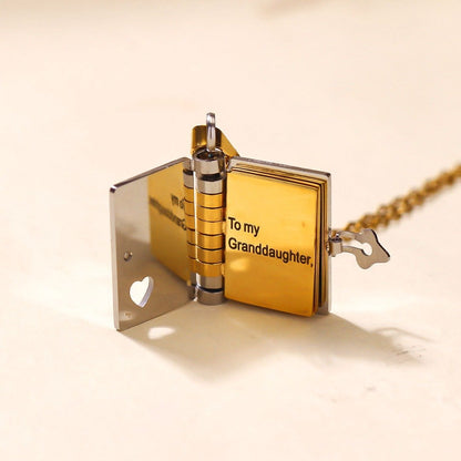Könyv medál nyaklánc | BOOK PENDANT NECKLACE