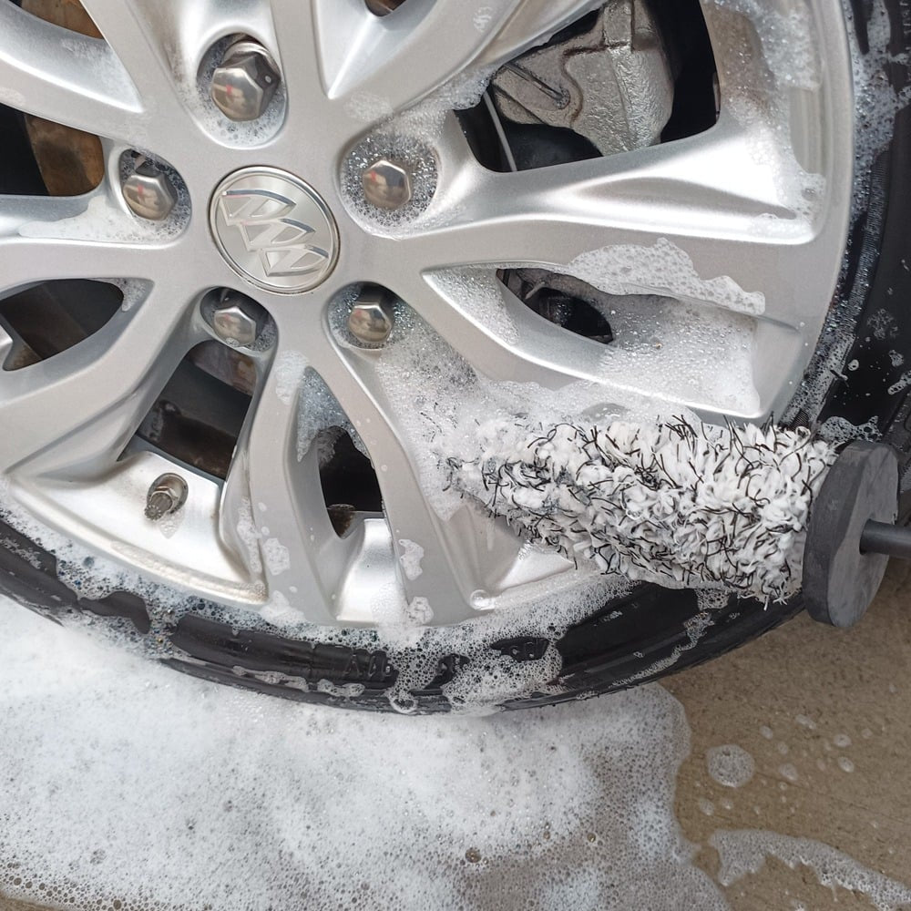 V alakú keréktárcsa tisztítókefe | WHEELBRUSH