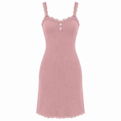 Kényelmes női otthoni hálóing finom csipke részletekkel | NIGHTGOWN