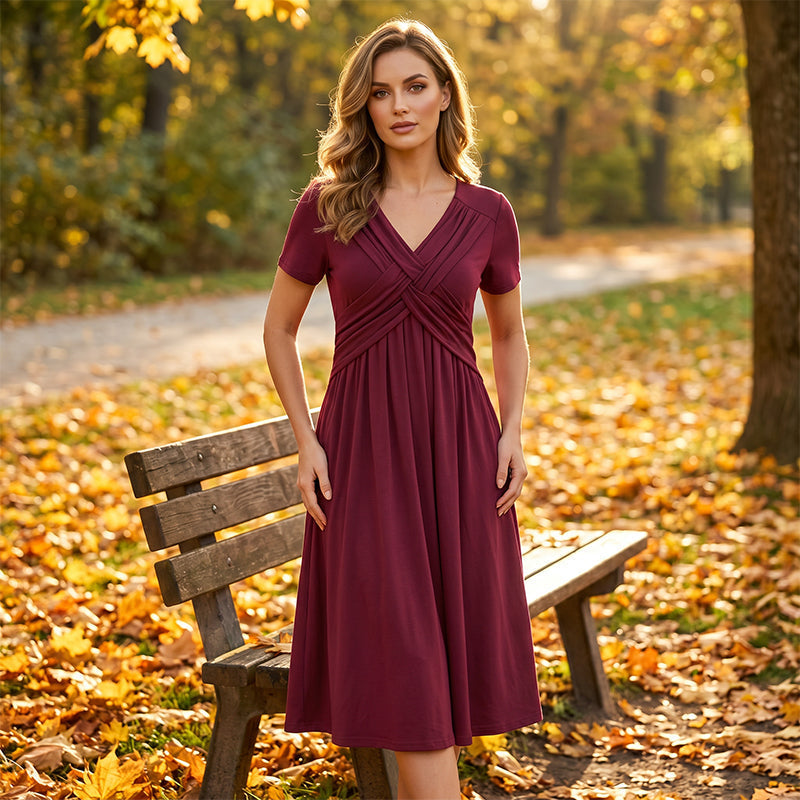 👗✨ Női V-nyakú, keresztbe keresztezett, redős ruha – a V-nyak karcsúsít, a keresztbe keresztezett kivágás eltakarja a hasat, a redők pedig kiemelik a derekát | Elegáns választás munkába járáshoz és randevúkhoz